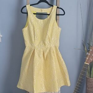 Gianni Bini Vibrant Yellow Patterned Dress
